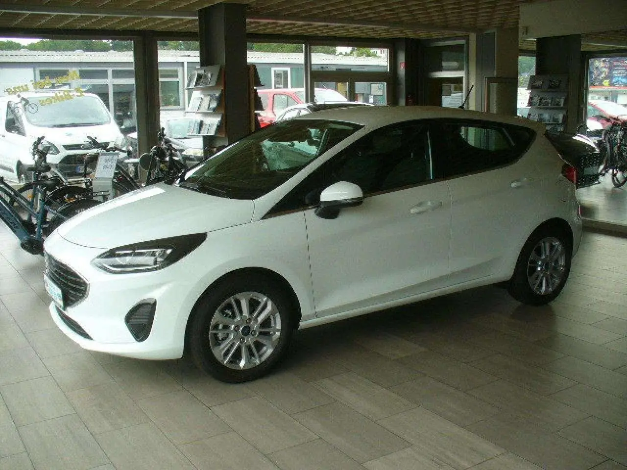 Photo 1 : Ford Fiesta 2023 Petrol