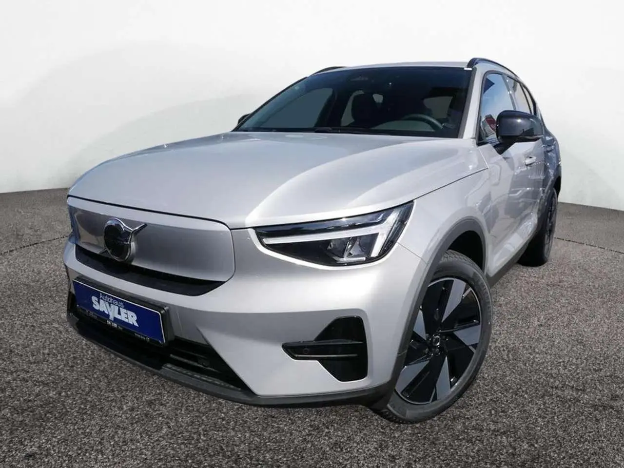 Photo 1 : Volvo Xc40 2024 Electric