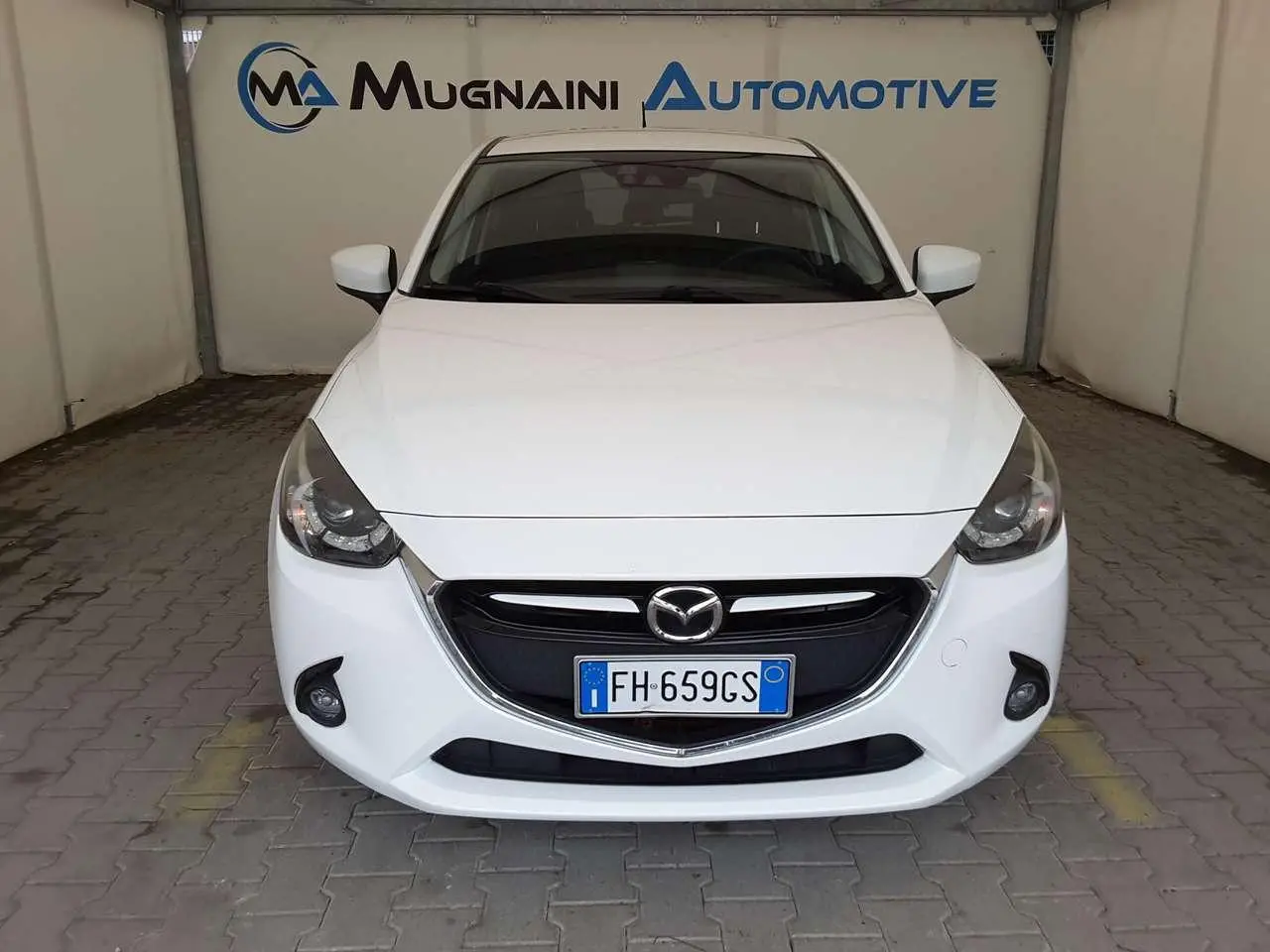 Photo 1 : Mazda 2 2017 Essence