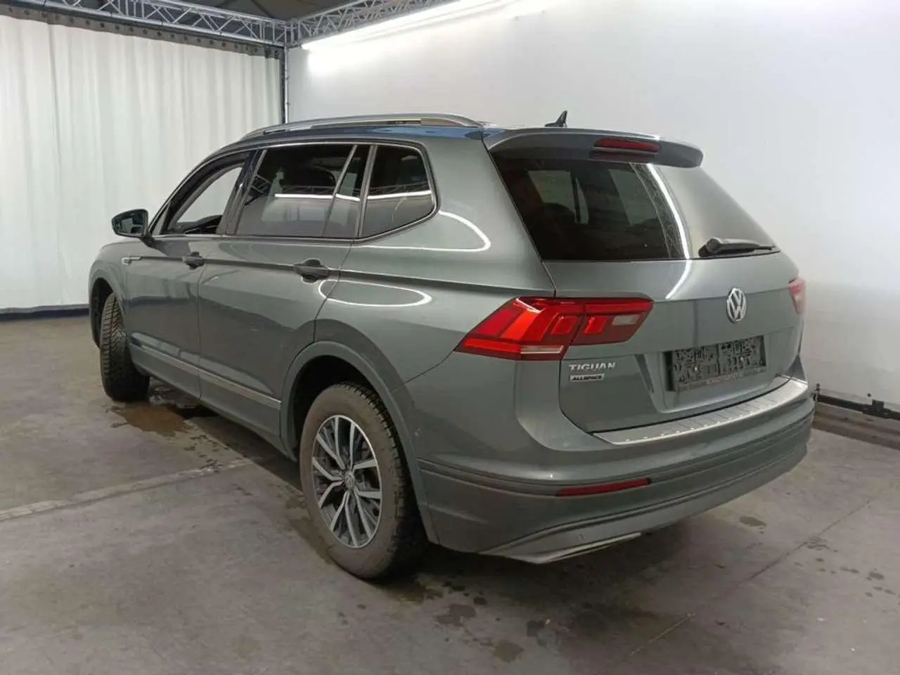 Photo 1 : Volkswagen Tiguan 2019 Essence