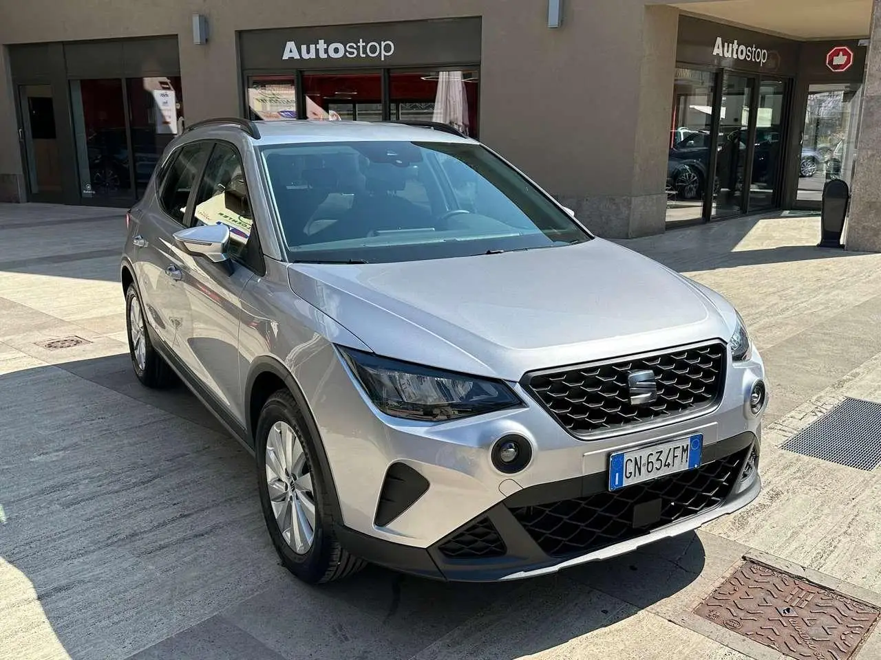 Photo 1 : Seat Arona 2023 Essence