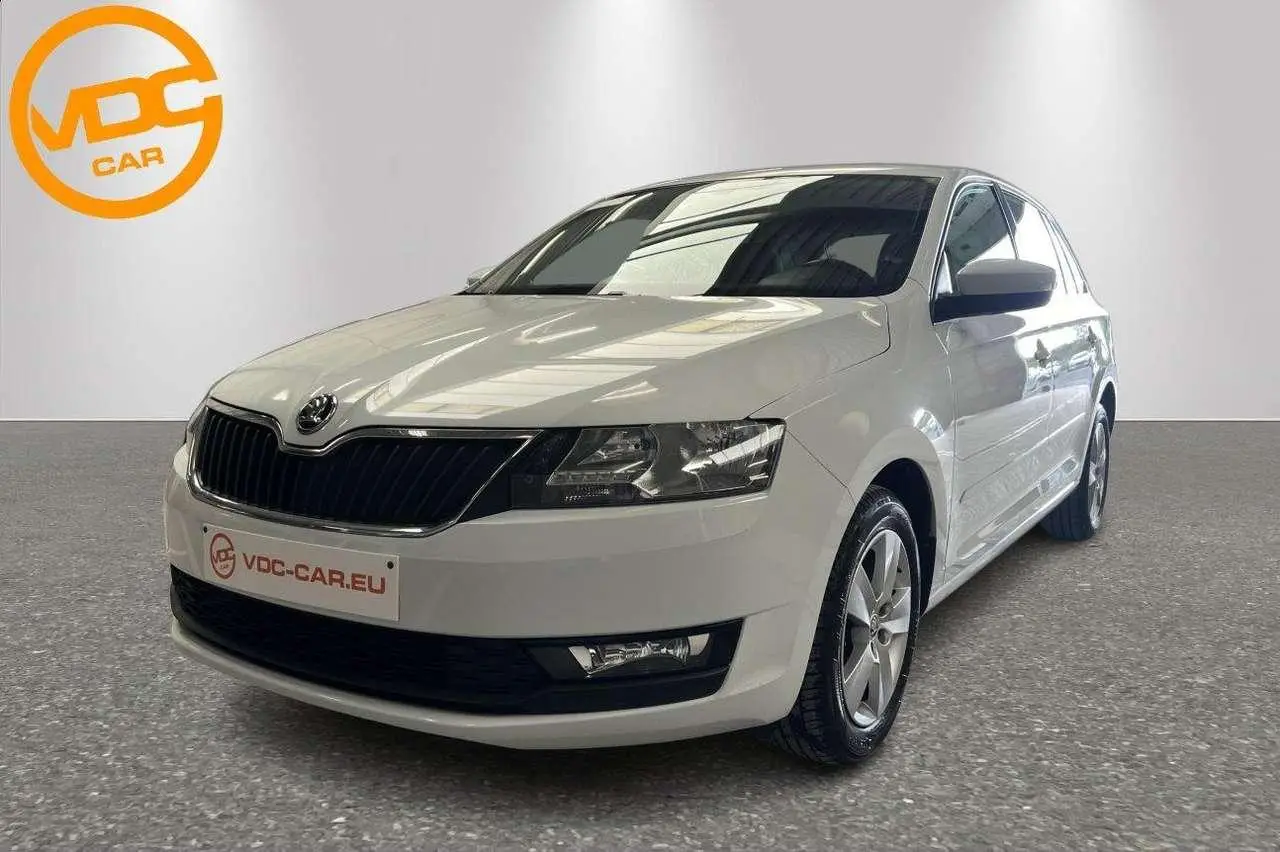 Photo 1 : Skoda Rapid 2018 Petrol