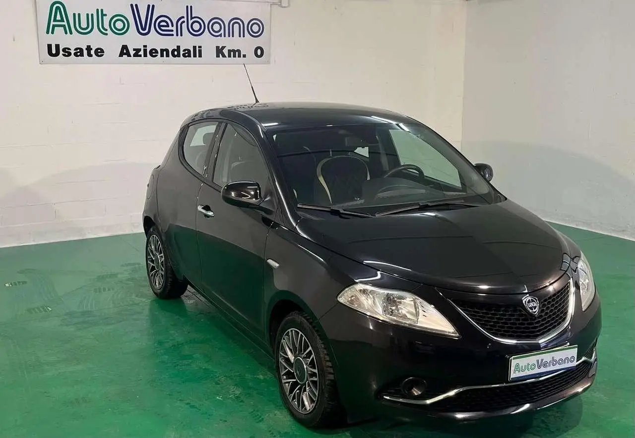 Photo 1 : Lancia Ypsilon 2016 Petrol