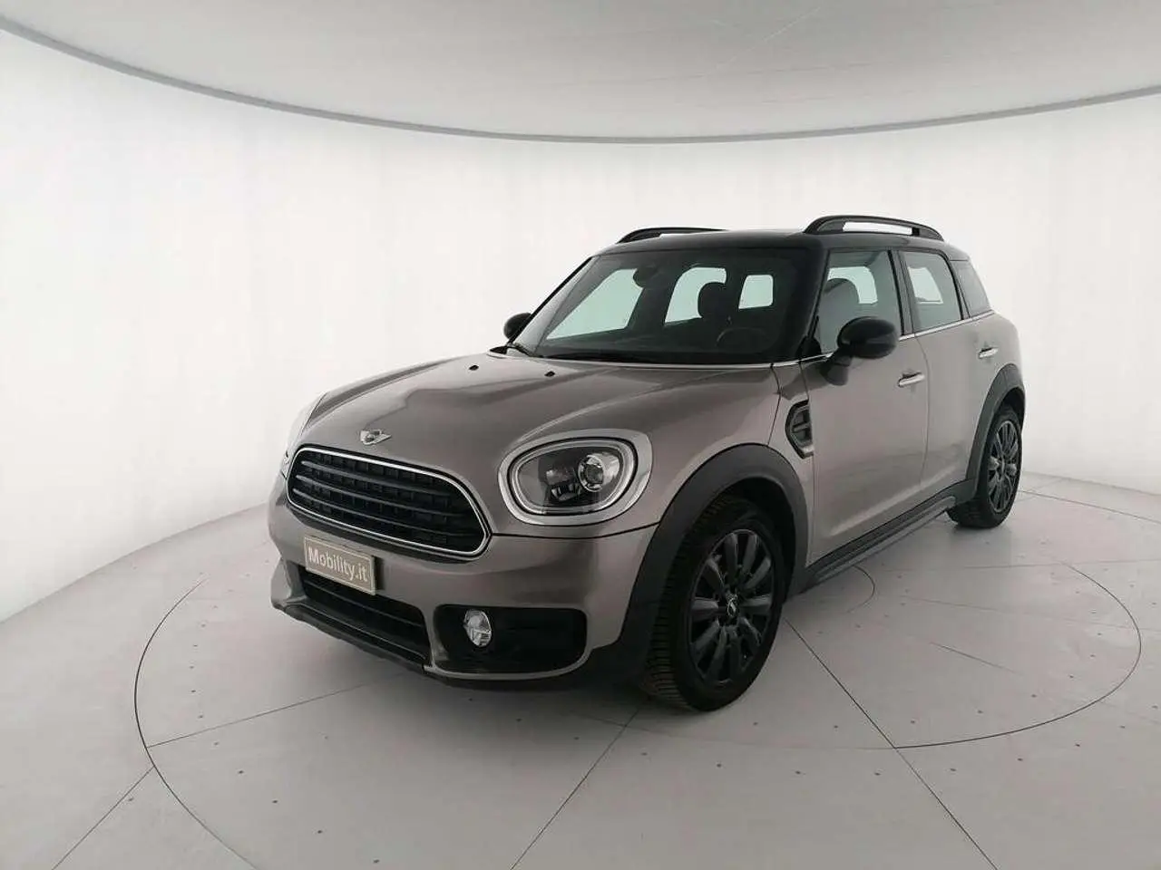 Photo 1 : Mini Cooper 2018 Diesel