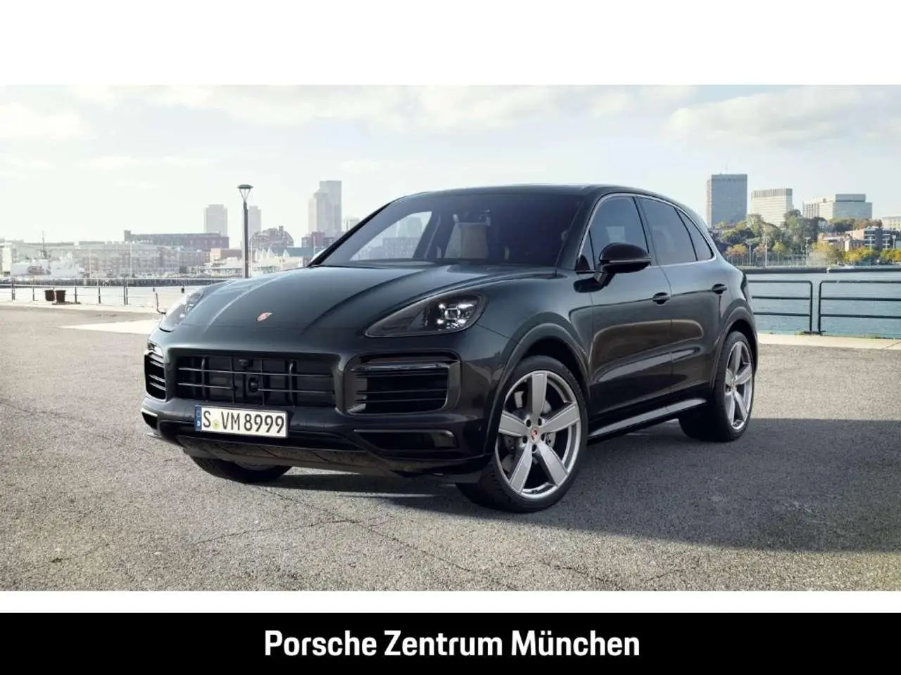 Photo 1 : Porsche Cayenne 2022 Petrol