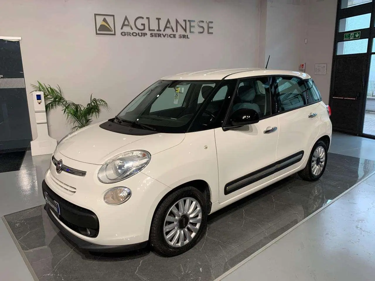 Photo 1 : Fiat 500l 2015 Petrol