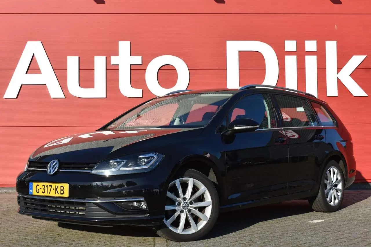 Photo 1 : Volkswagen Golf 2019 Petrol