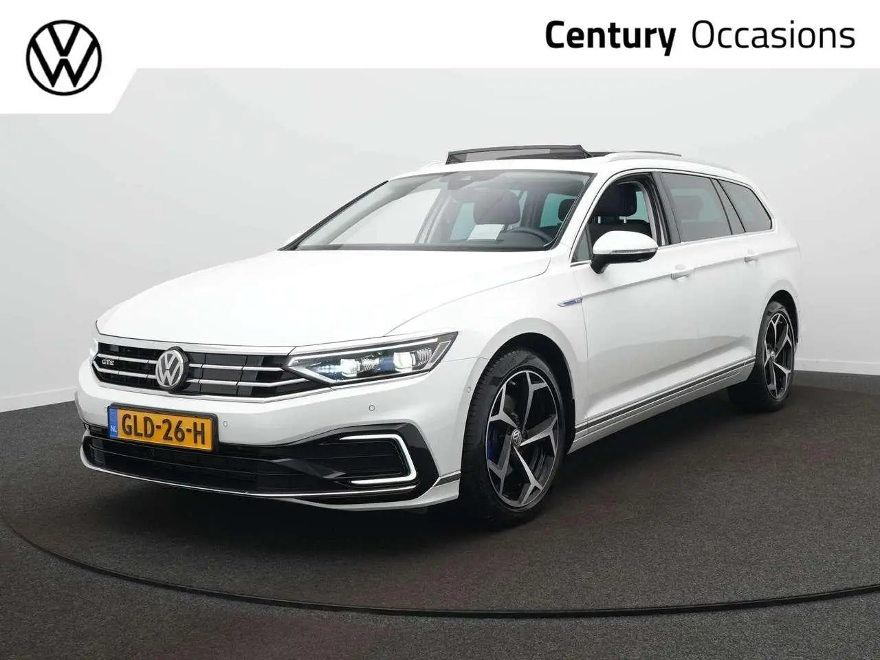 Photo 1 : Volkswagen Passat 2020 Hybride