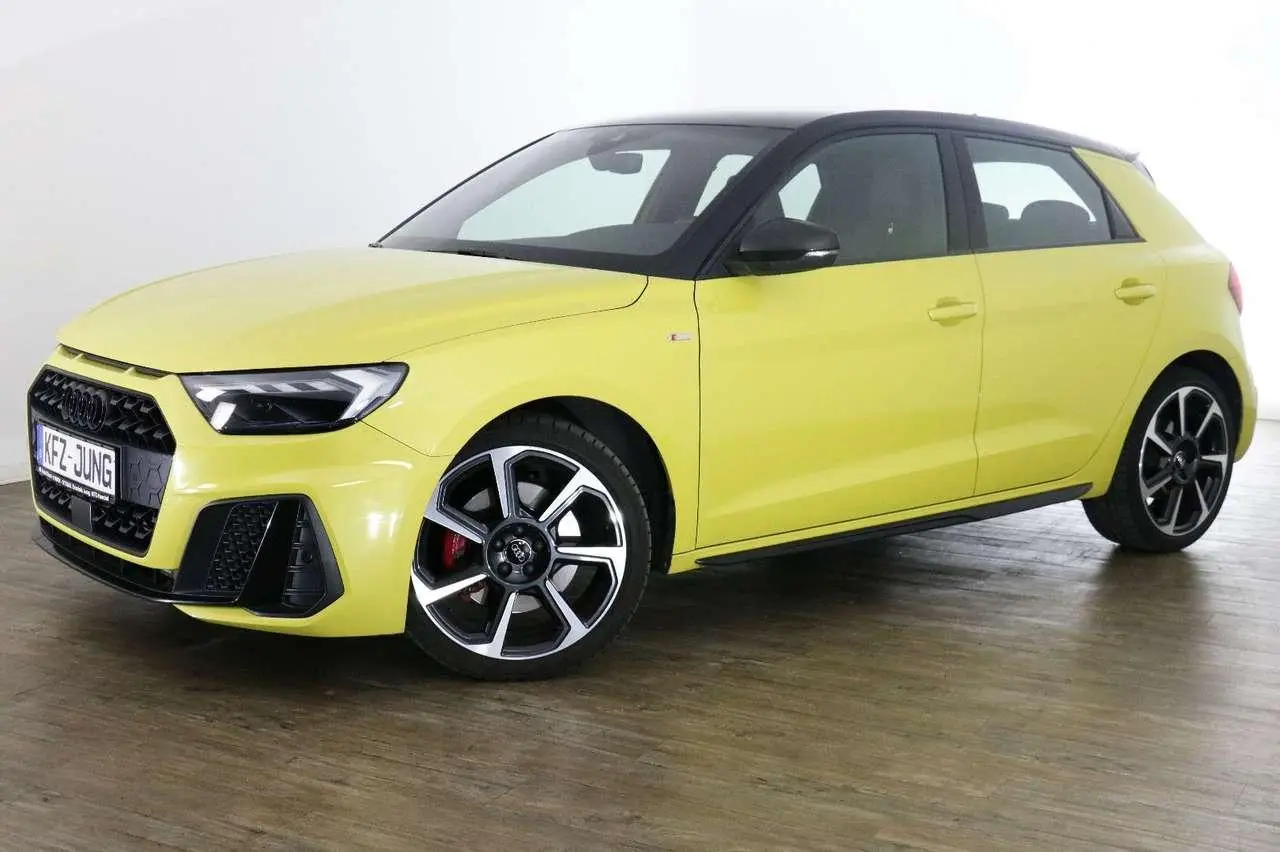 Photo 1 : Audi A1 2019 Petrol