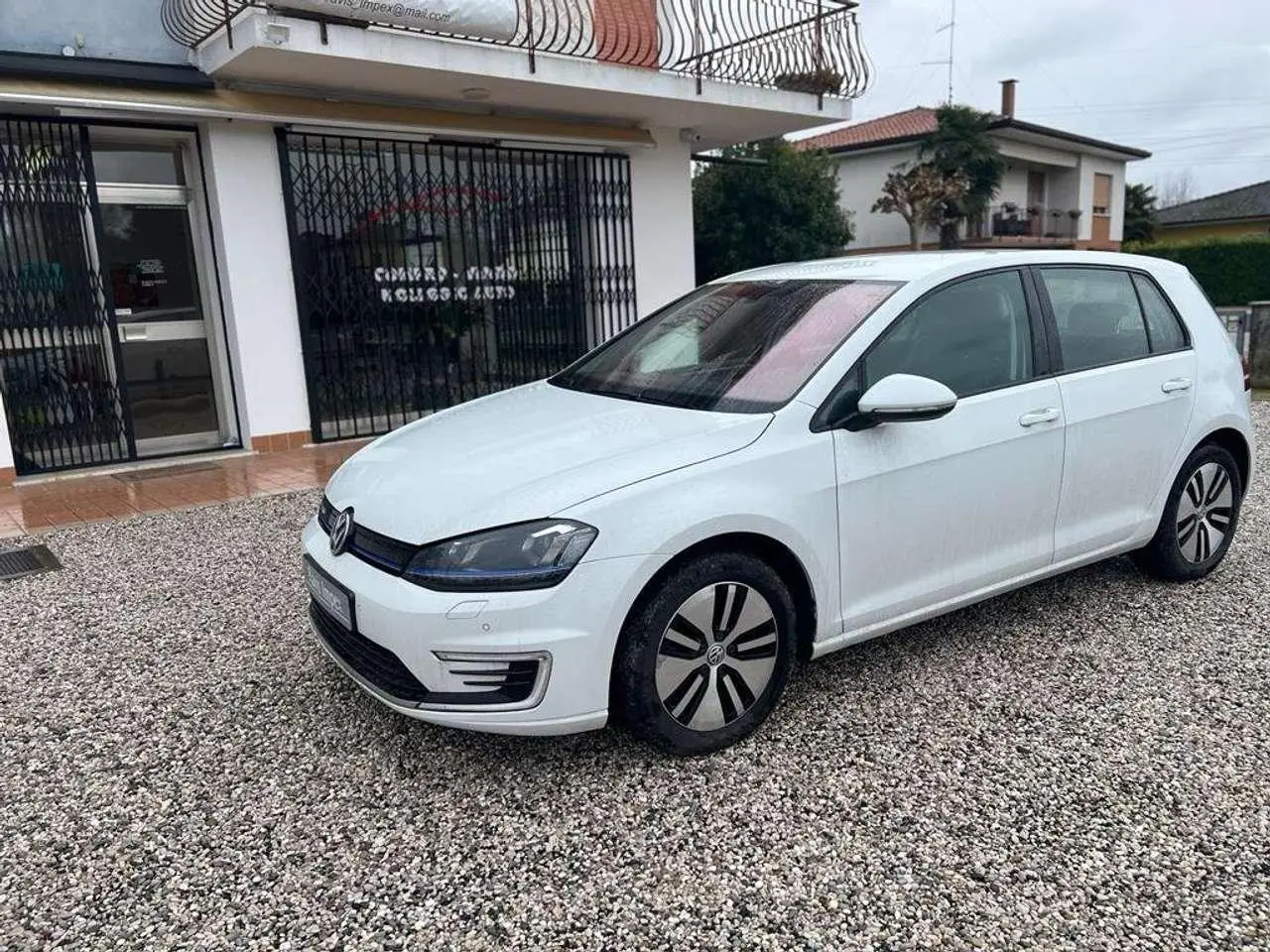 Photo 1 : Volkswagen Golf 2016 Electric