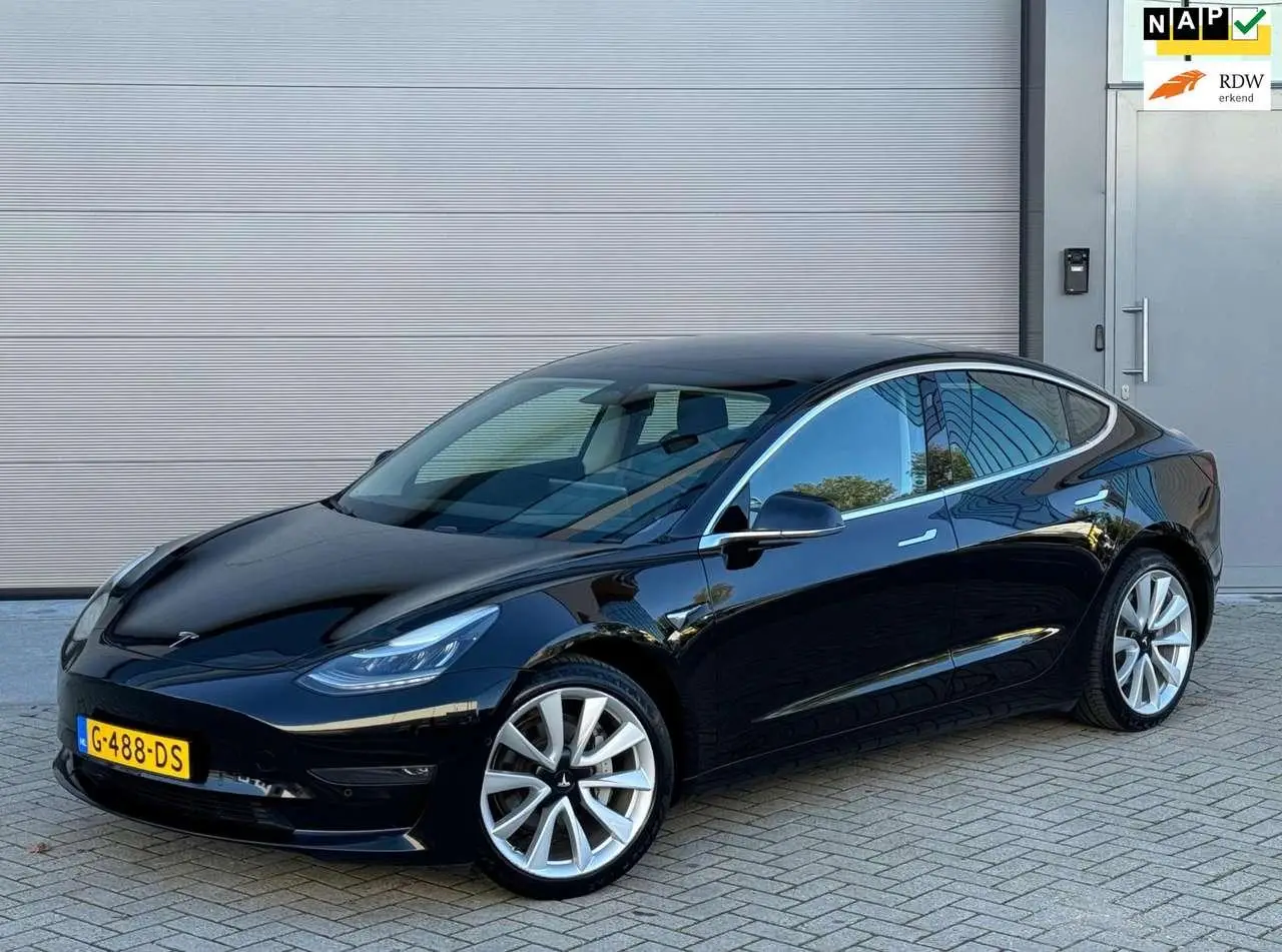 Photo 1 : Tesla Model 3 2019 Electric