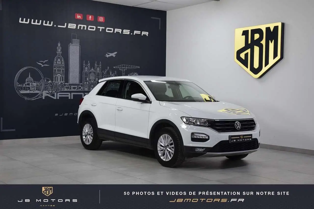 Photo 1 : Volkswagen T-roc 2021 Essence