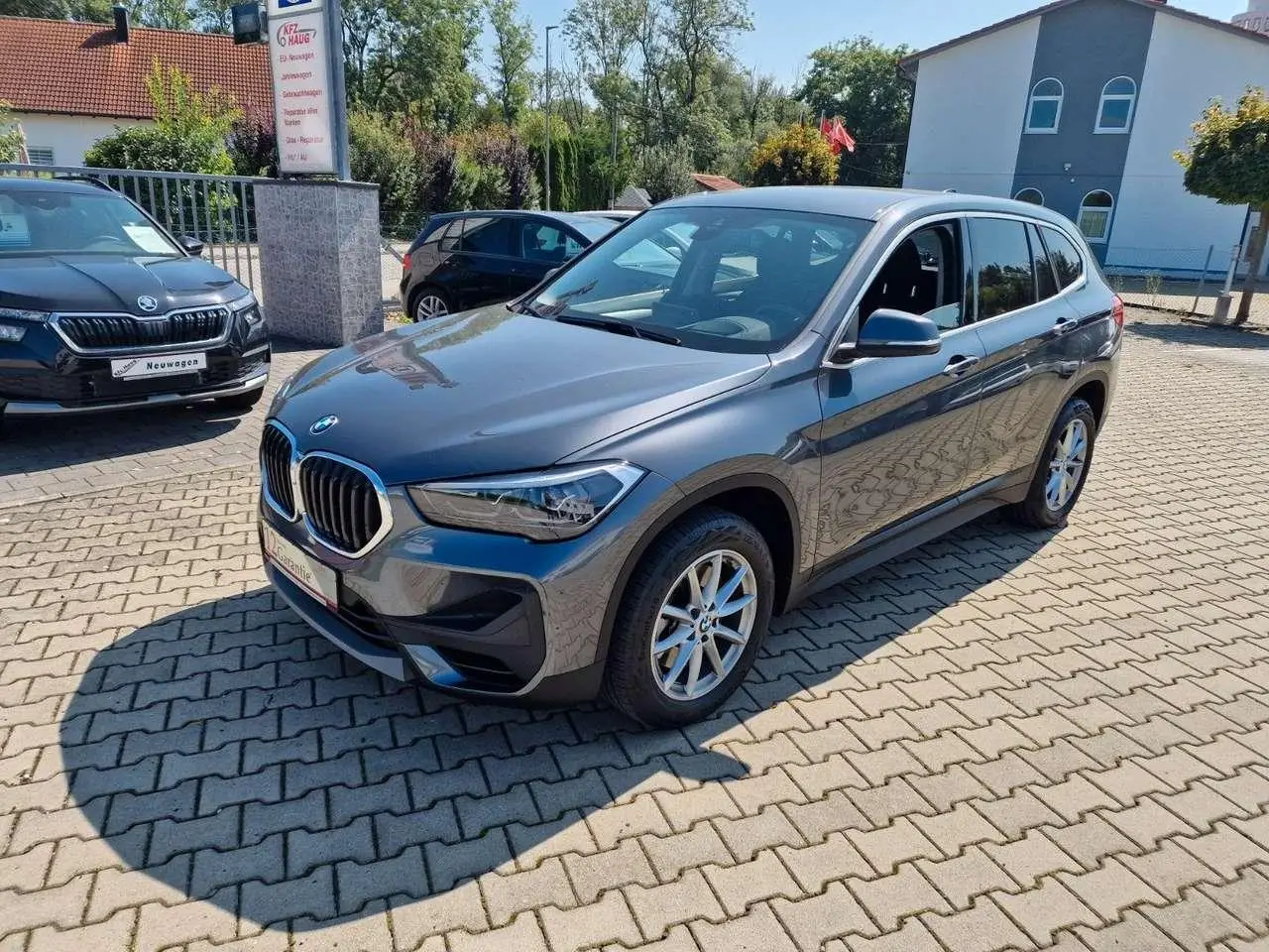 Photo 1 : Bmw X1 2021 Essence