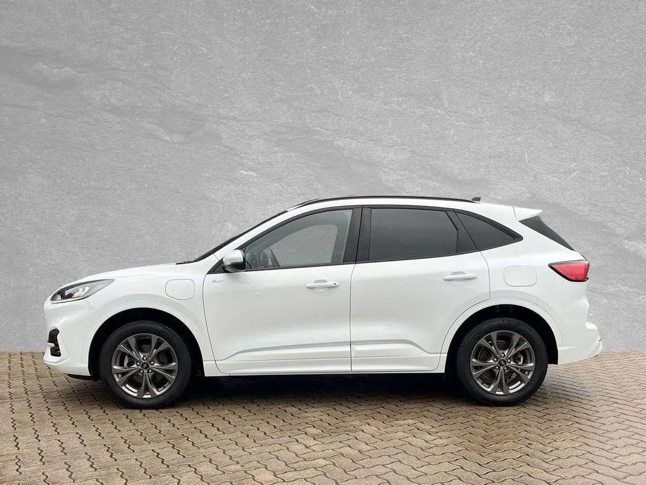 Photo 1 : Ford Kuga 2022 Hybrid