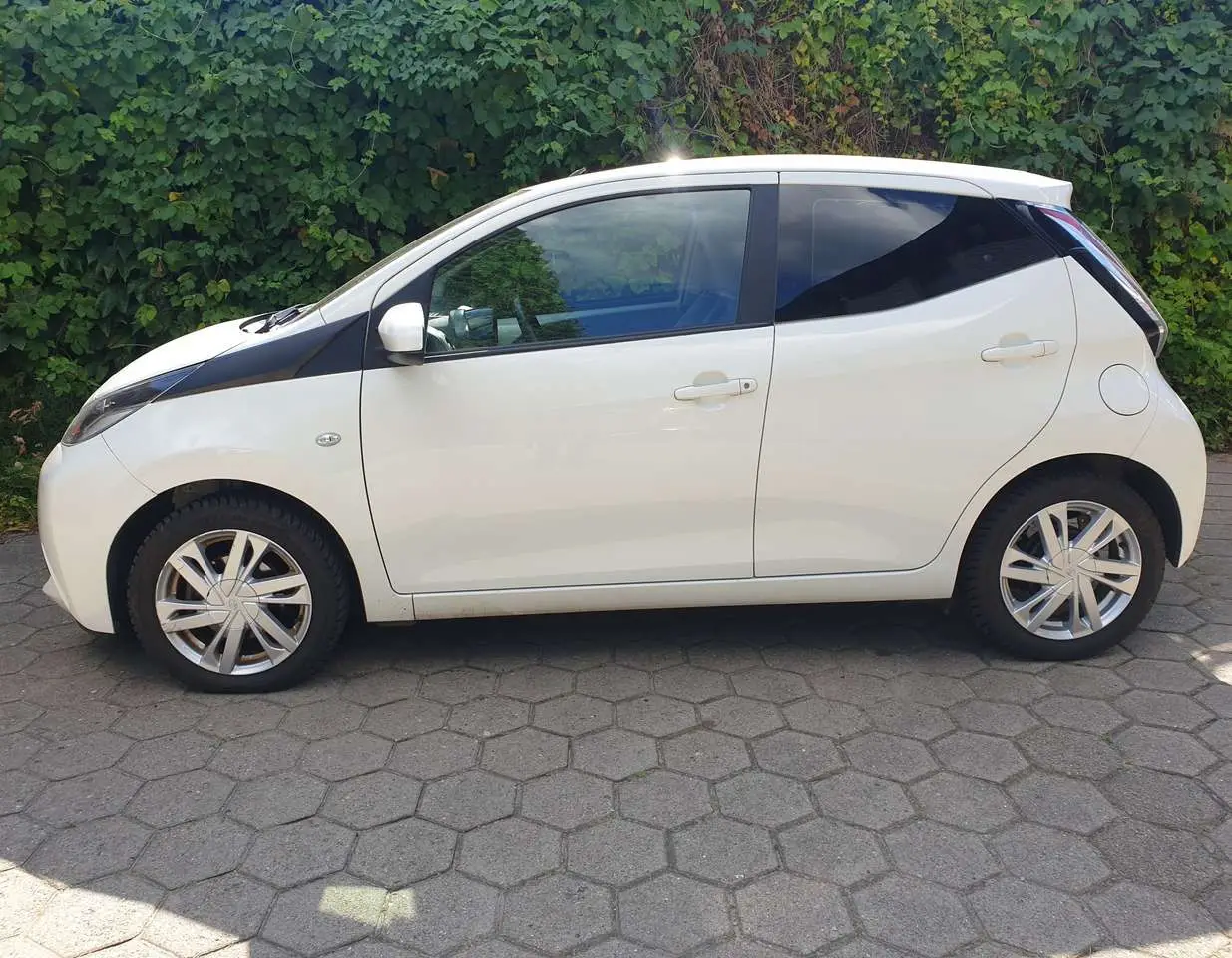 Photo 1 : Toyota Aygo 2017 Petrol