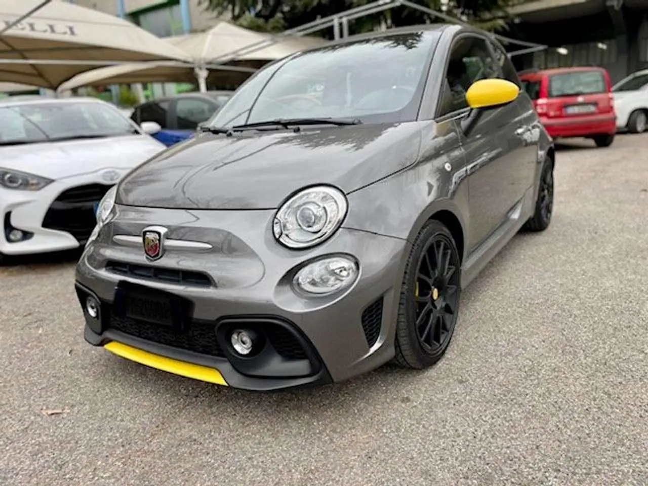 Photo 1 : Abarth 595 2017 Petrol