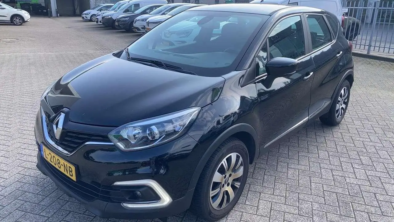 Photo 1 : Renault Captur 2019 Essence