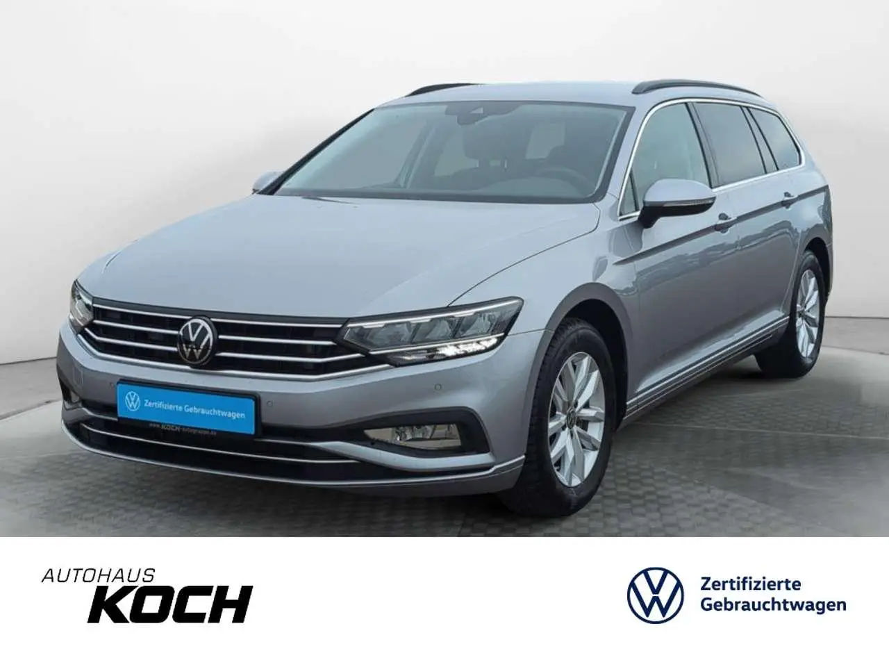 Photo 1 : Volkswagen Passat 2023 Petrol