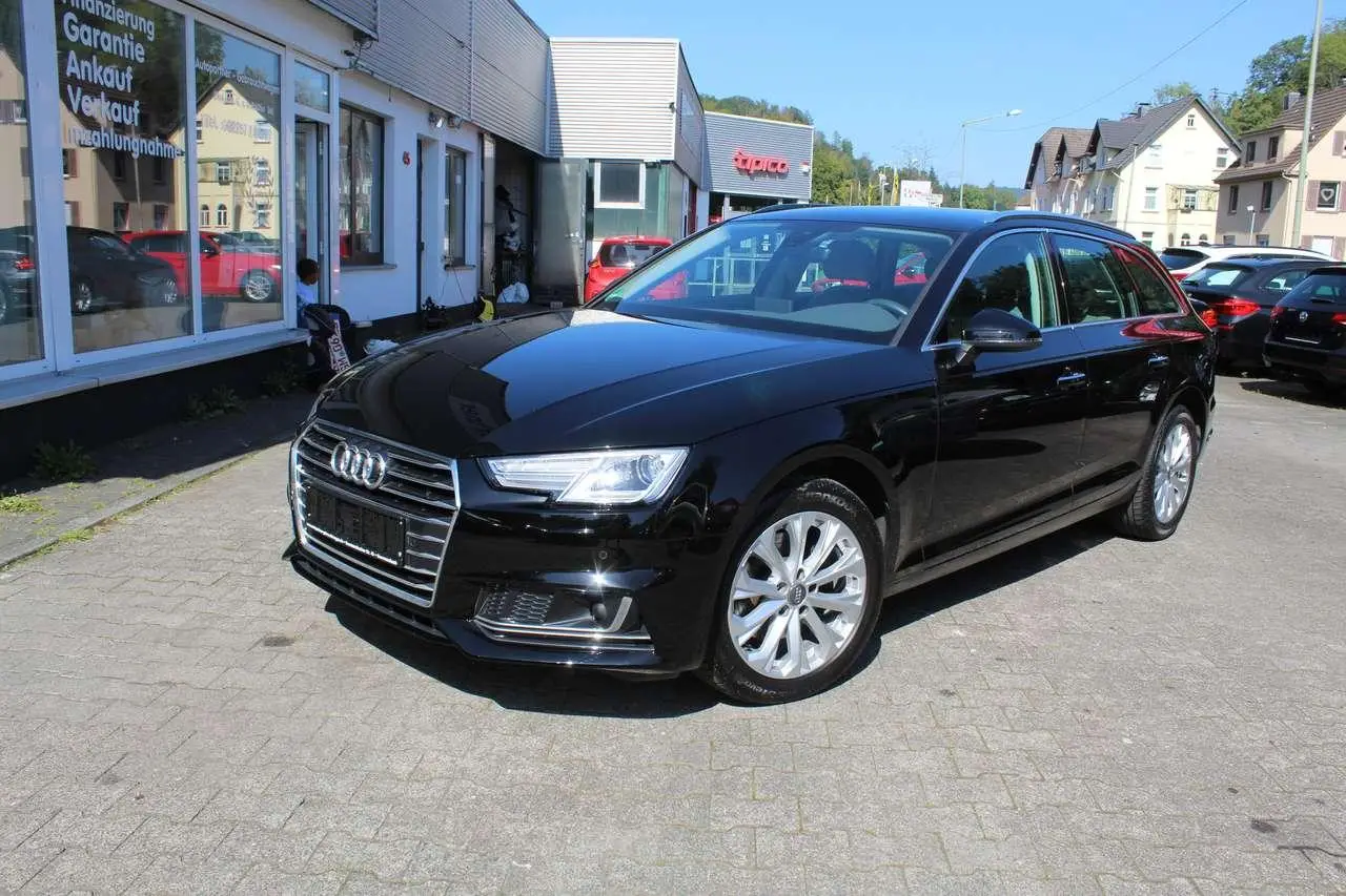 Photo 1 : Audi A4 2019 Diesel