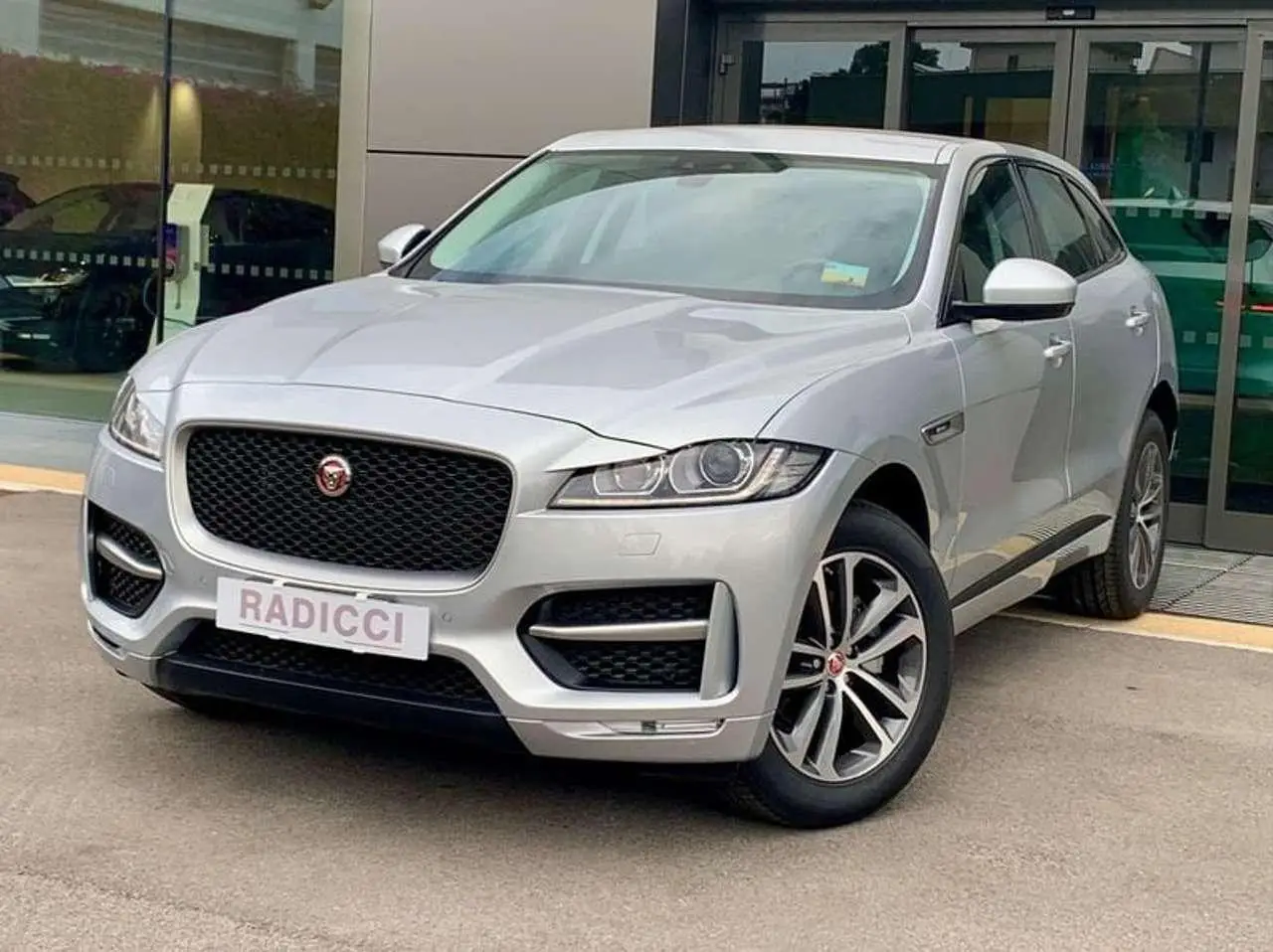 Photo 1 : Jaguar F-pace 2018 Diesel