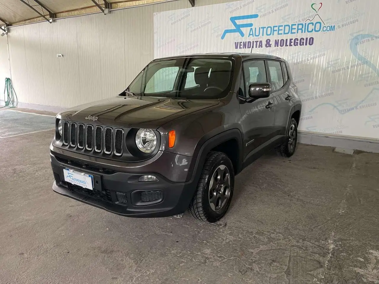 Photo 1 : Jeep Renegade 2016 Diesel