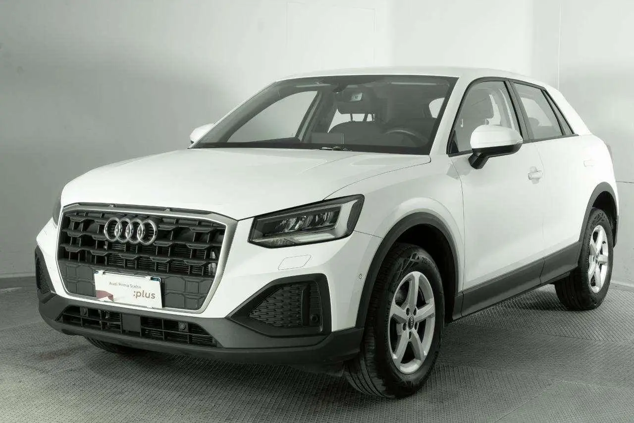 Photo 1 : Audi Q2 2022 Petrol