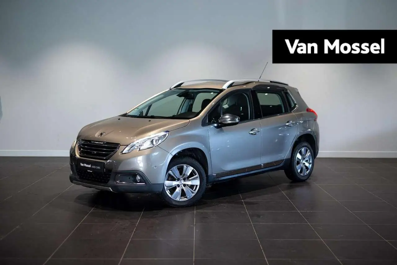 Photo 1 : Peugeot 2008 2016 Essence