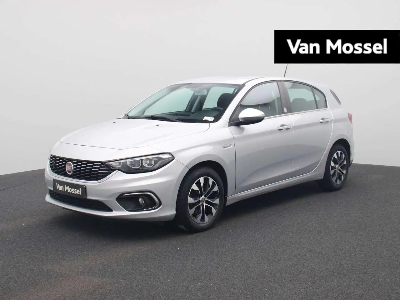 Photo 1 : Fiat Tipo 2019 Petrol