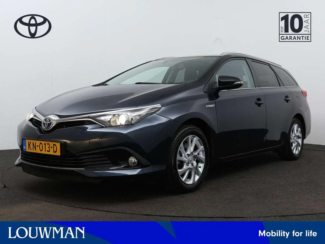 Photo 1 : Toyota Auris 2016 Hybride