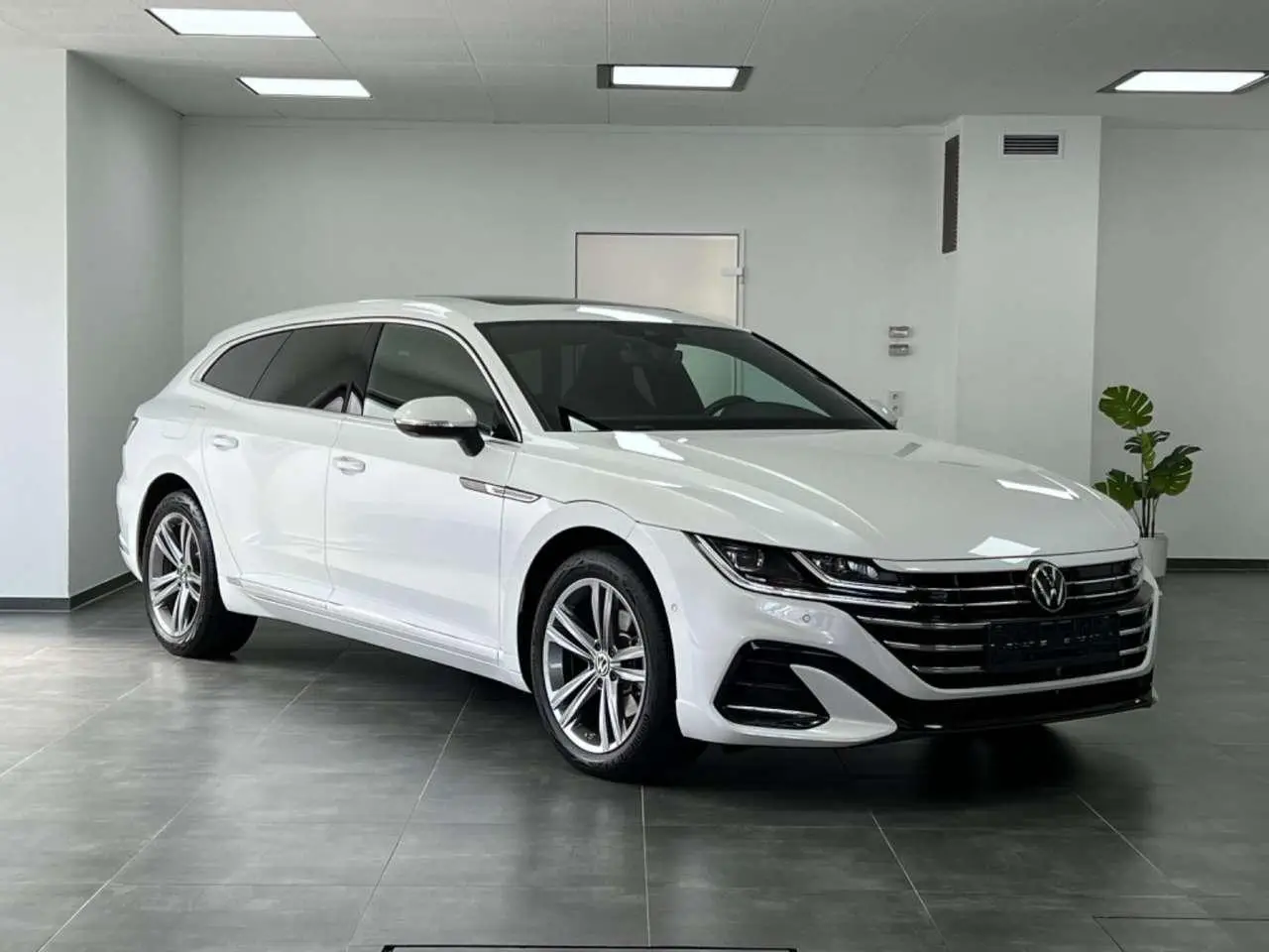 Photo 1 : Volkswagen Arteon 2022 Hybrid