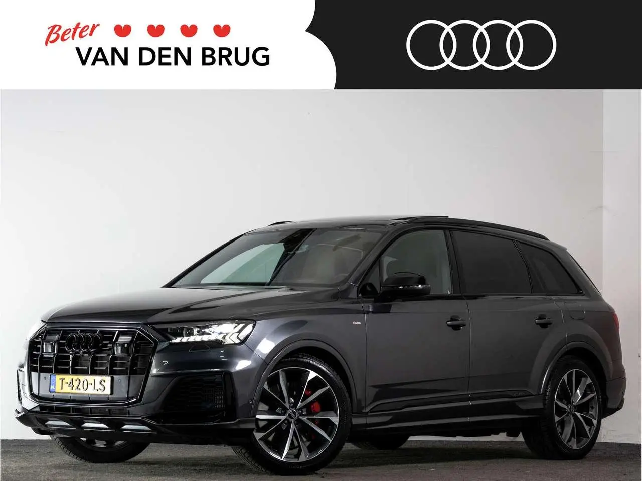 Photo 1 : Audi Q7 2023 Hybrid