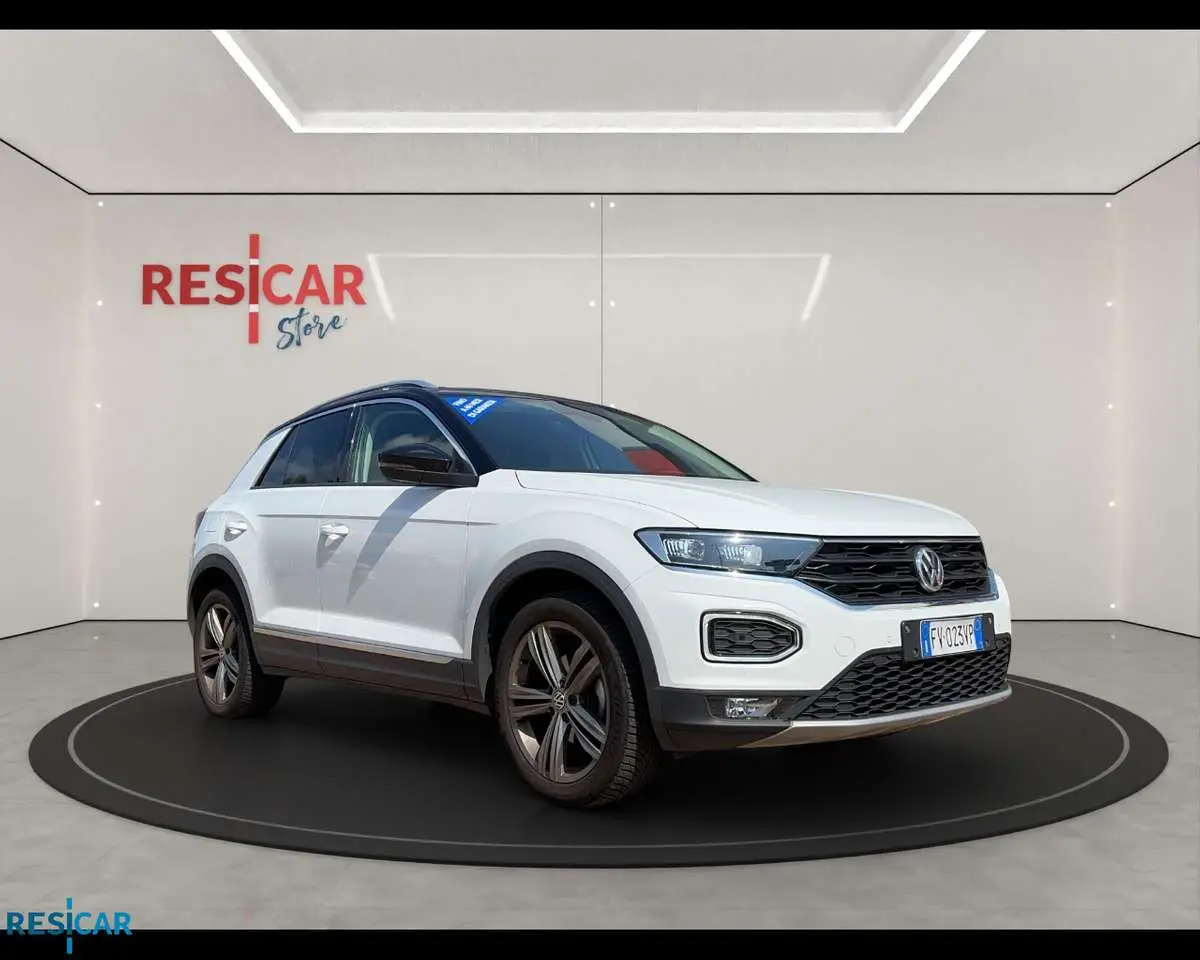 Photo 1 : Volkswagen T-roc 2019 Petrol