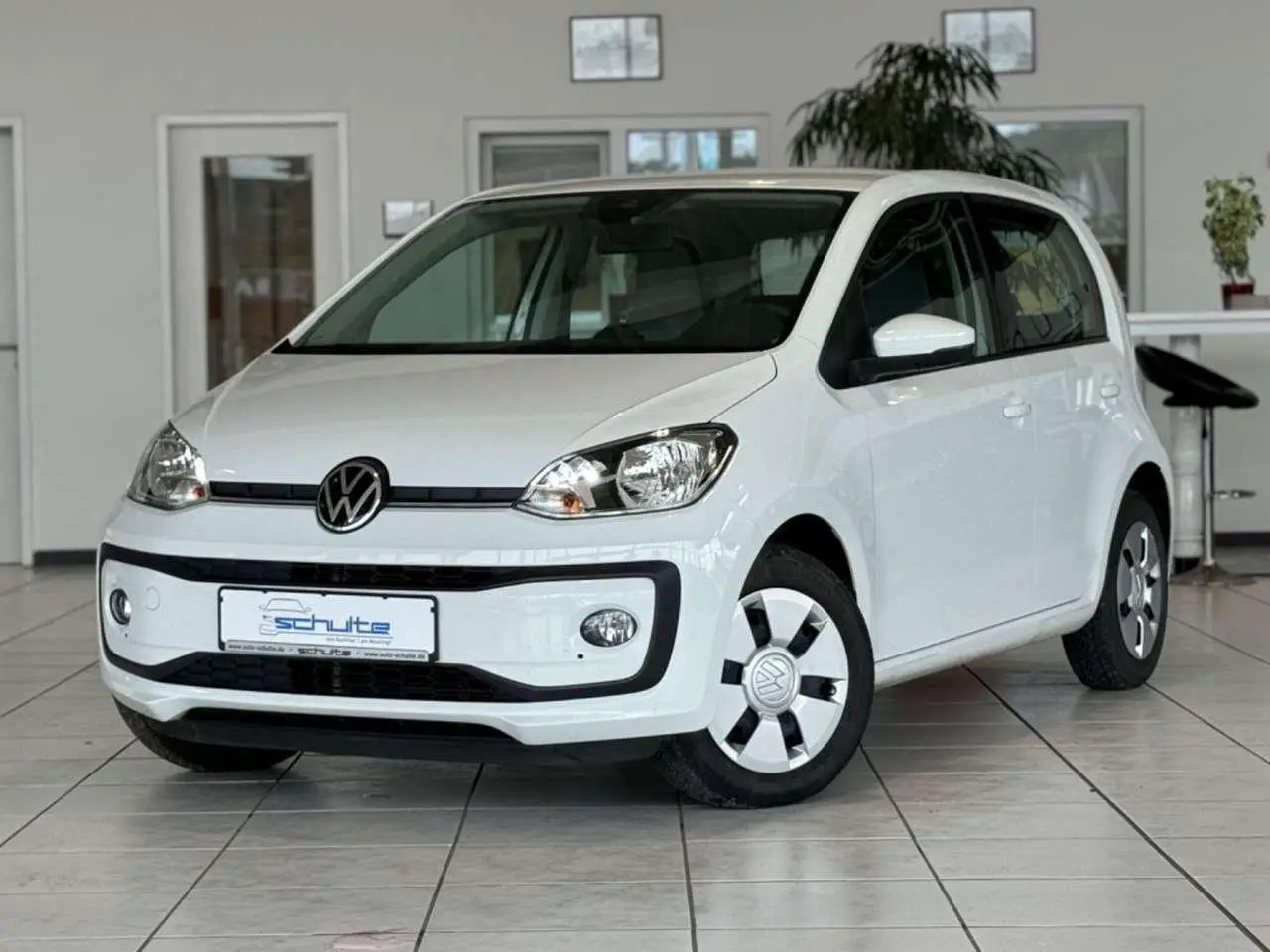 Photo 1 : Volkswagen Up! 2020 Petrol