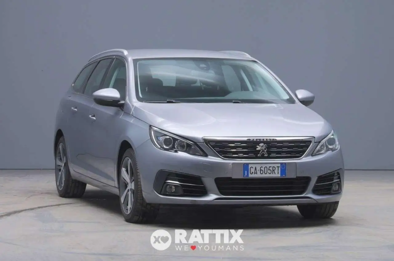 Photo 1 : Peugeot 308 2020 Essence