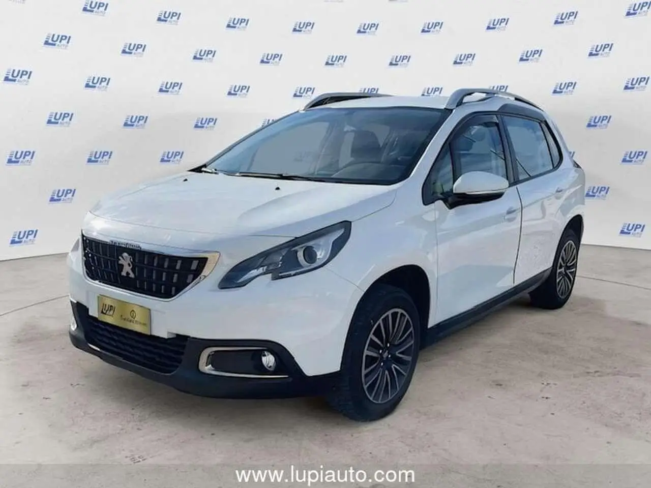 Photo 1 : Peugeot 2008 2017 Petrol