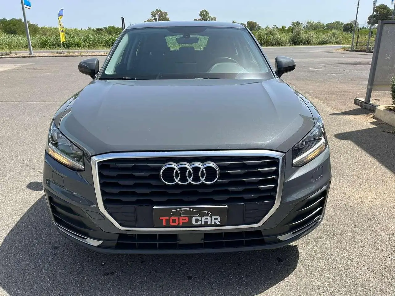 Photo 1 : Audi Q2 2018 Diesel