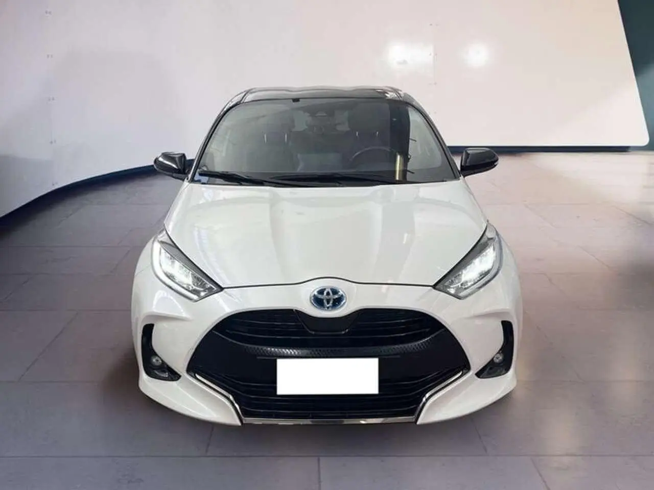 Photo 1 : Toyota Yaris 2021 Hybrid