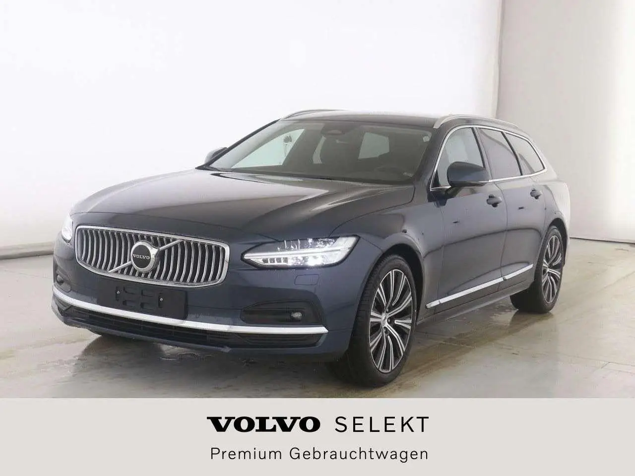 Photo 1 : Volvo V90 2023 Diesel