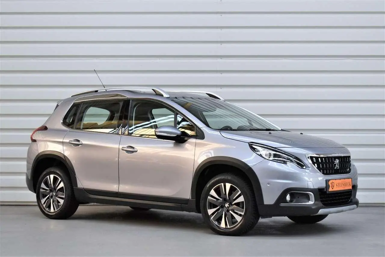 Photo 1 : Peugeot 2008 2018 Petrol