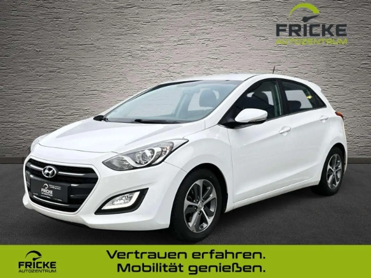 Photo 1 : Hyundai I30 2016 Petrol