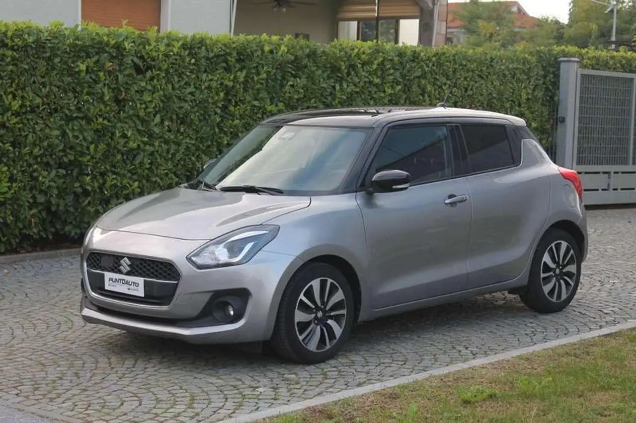 Photo 1 : Suzuki Swift 2020 Hybride