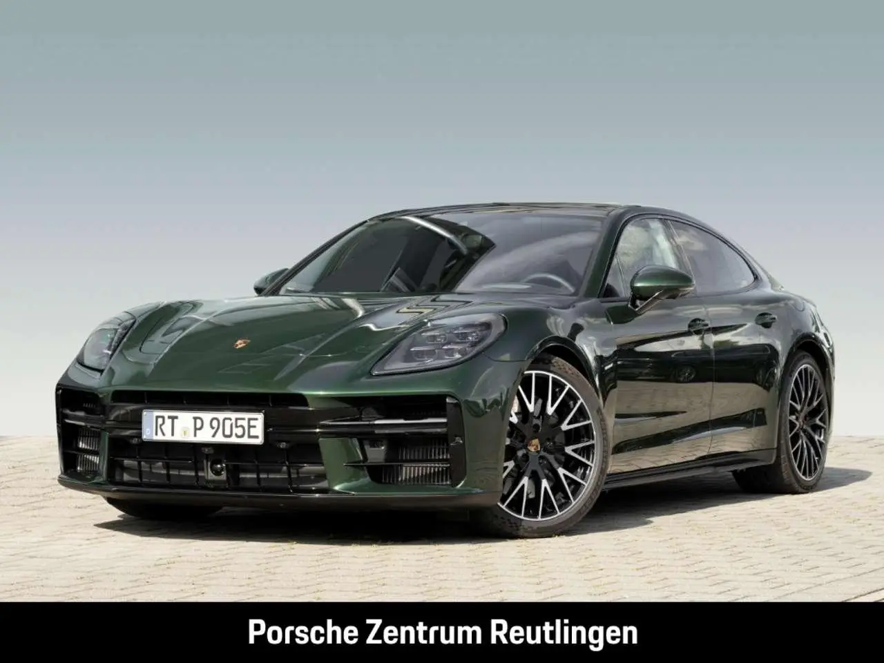 Photo 1 : Porsche Panamera 2024 Hybride