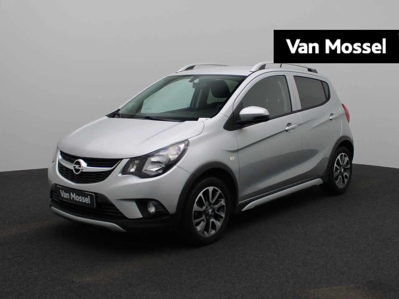 Photo 1 : Opel Karl 2017 Petrol