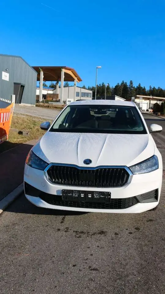 Photo 1 : Skoda Fabia 2024 Petrol