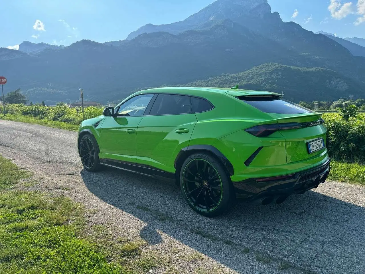 Photo 1 : Lamborghini Urus 2021 Essence