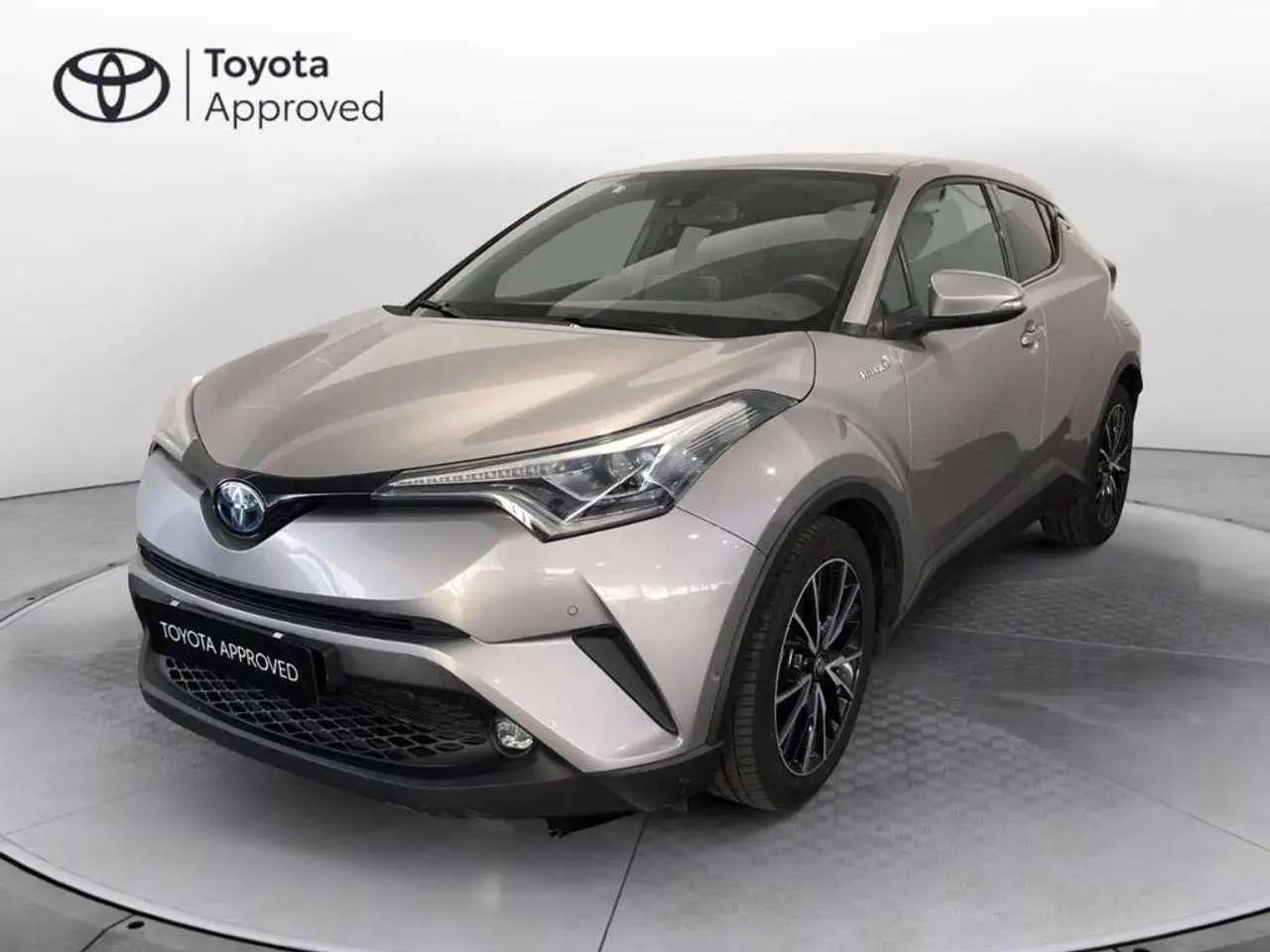 Photo 1 : Toyota C-hr 2018 Hybride