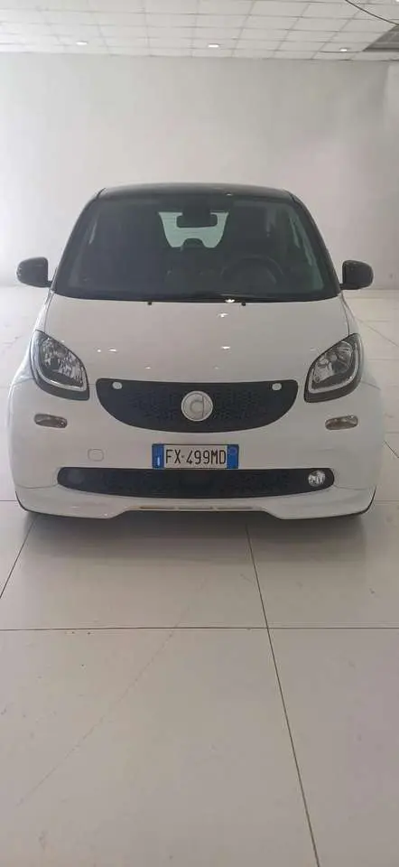 Photo 1 : Smart Fortwo 2019 Petrol