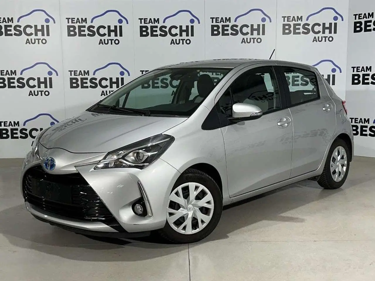 Photo 1 : Toyota Yaris 2019 Hybrid