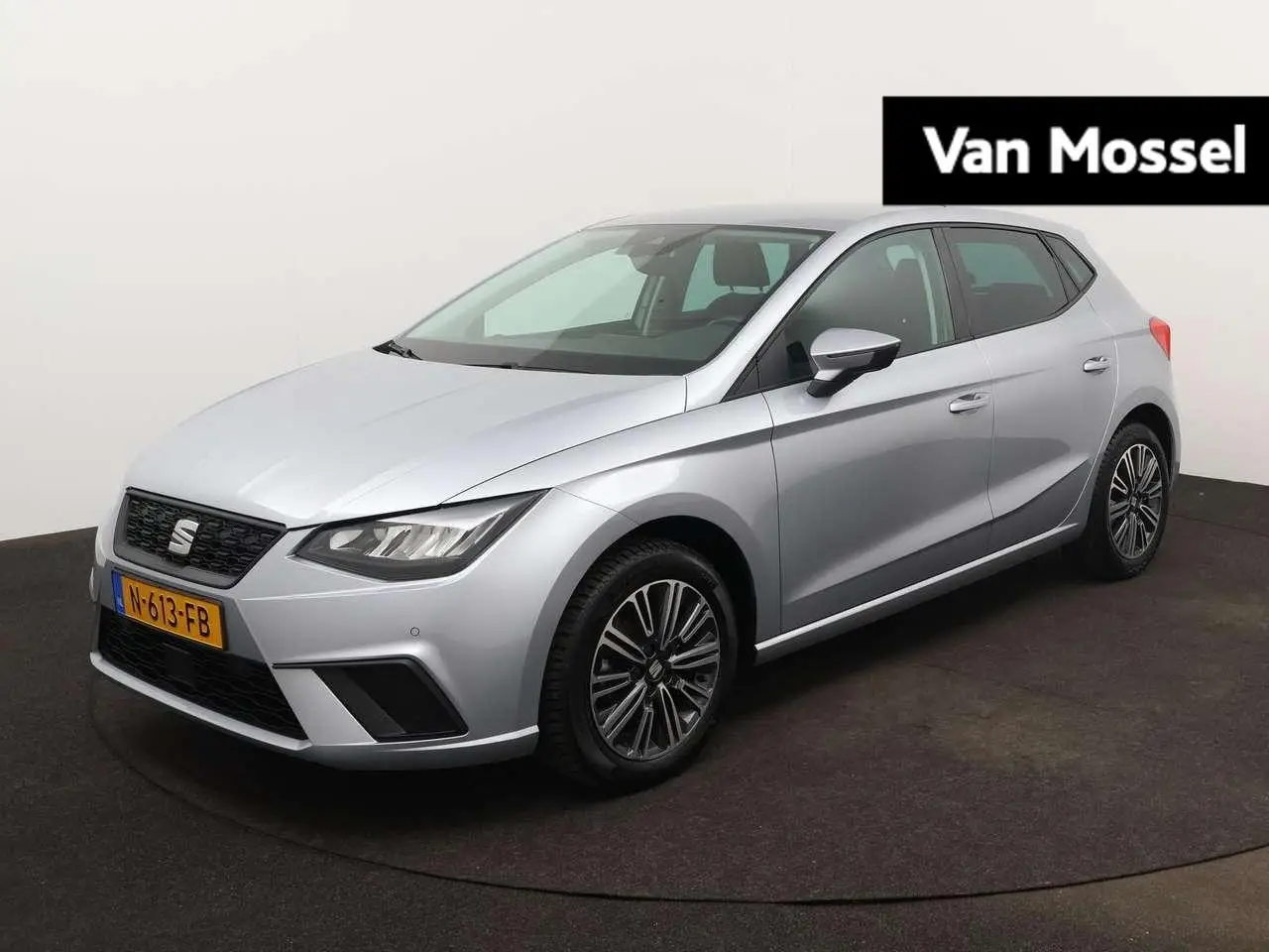 Photo 1 : Seat Ibiza 2021 Petrol