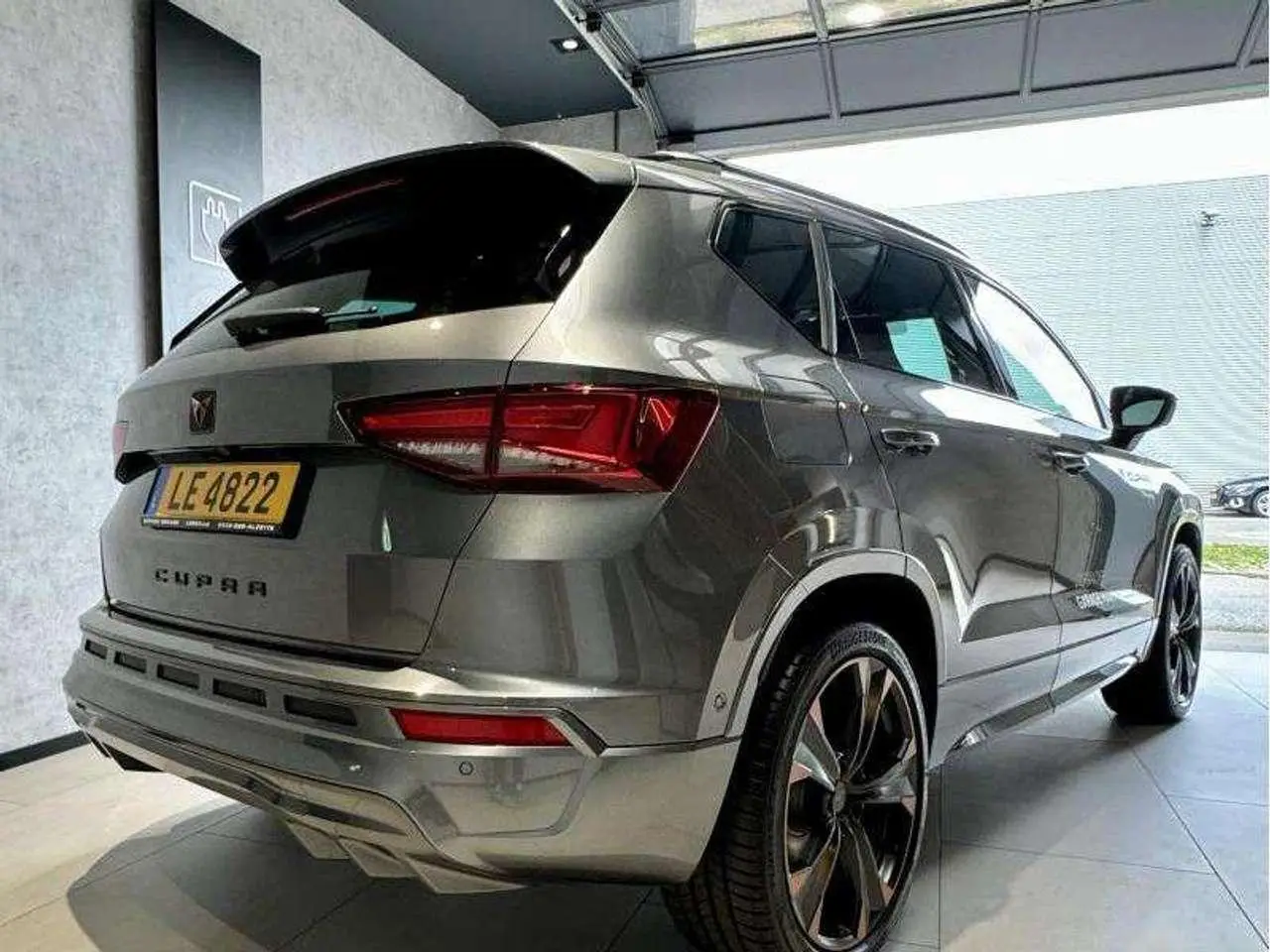 Photo 1 : Cupra Ateca 2024 Petrol